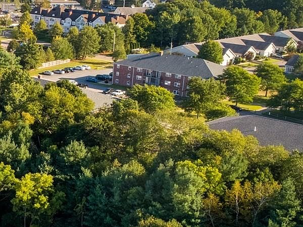 1st image of 10 Woodman Way APT 23