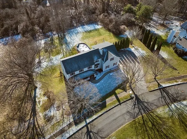 16 Arbor Way, Amherst, MA 01002