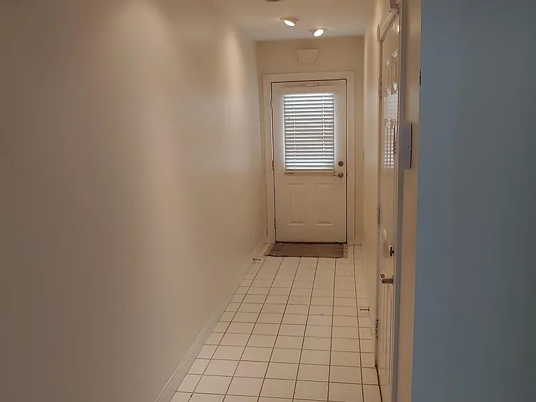 590 Bradley St — Photo 3