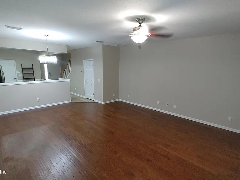 11225 Campfield Cir — Photo 13