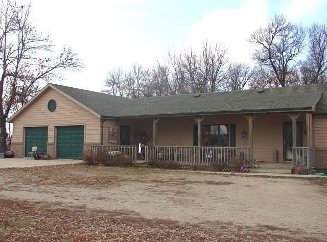 1st image of 2877 140th St