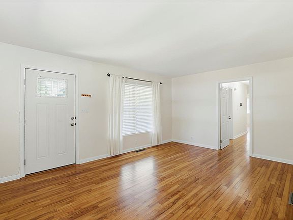 5th image of 2810 Morningside Dr
