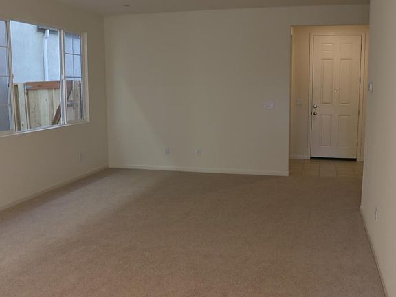 4th image of 10882 Arrington Dr