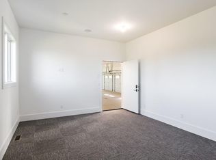 9177 Bayridge Dr., Williamsburg, MI 49690