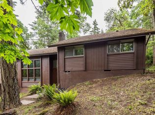 453 Brookside Dr, Eugene, OR 97405