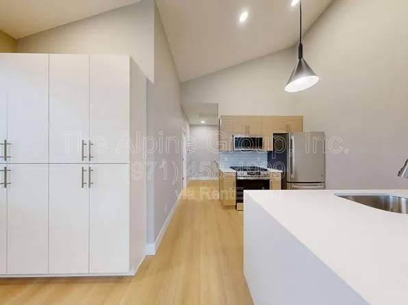 16505 NW Liberty St #2, Portland, OR 97229