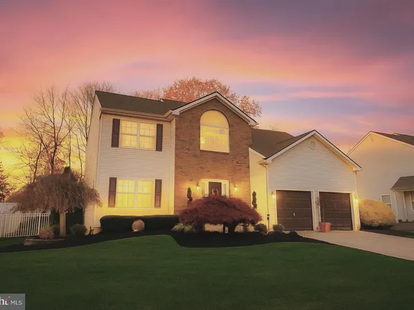 6 Whitby Ct, Lumberton, NJ 08048