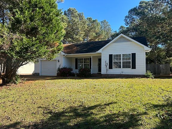 2nd image of 464 Northwoods Dr