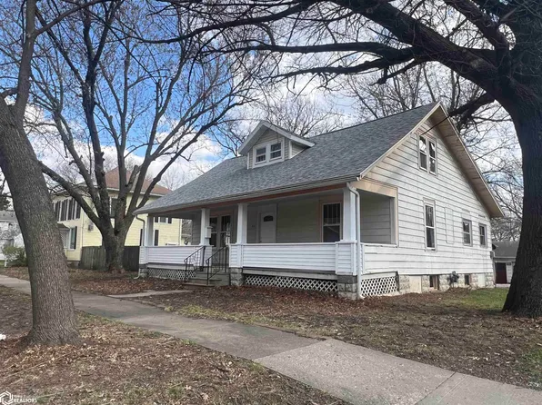 402 W Washington Ave, Fairfield, IA 52556