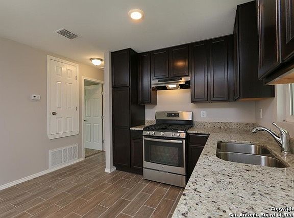 2nd image of 411 Surrels Ave