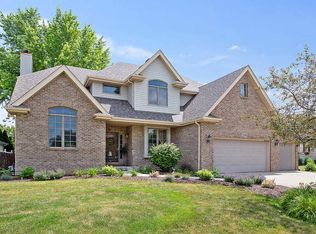 1206 Chartwell Ct, Shorewood, IL 60404