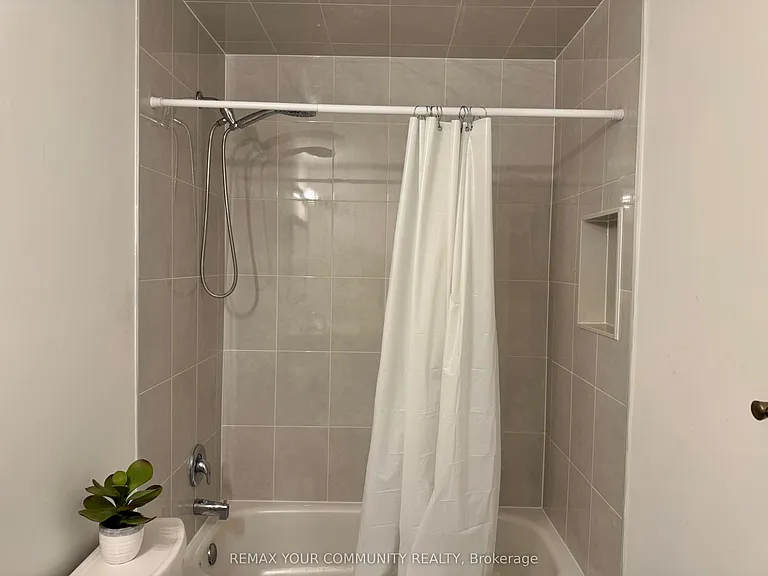 165 Aberdeen Ave — Photo 25