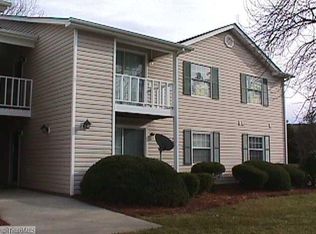 5653 Hornaday Rd, Greensboro, NC 27409