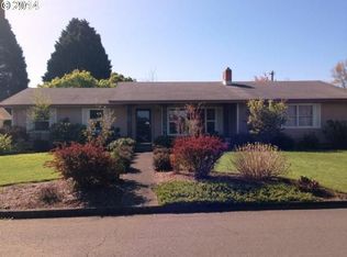 1669 Rambling Dr, Springfield, OR 97477