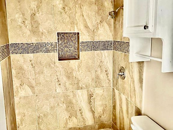 5th image of 2517 Chuparosa Ct #1