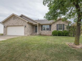 513 Presley Ln, Jeffersonville, IN 47130