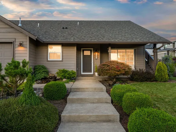 142 NW Canyon Creek Dr, McMinnville, OR 97128