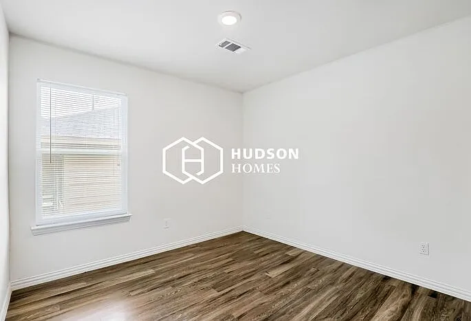 518 S Knob St #B — Photo 12