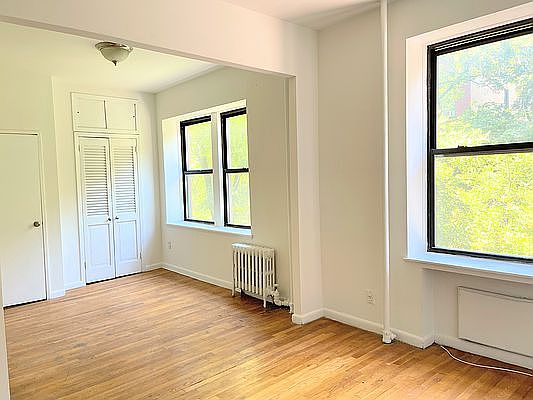 5th image of 1716 2nd Ave APT 3E