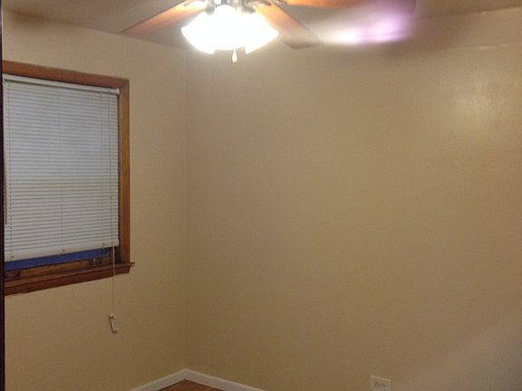 3rd image of 12822 Hoyne Ave APT 1