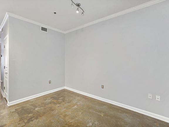 3rd image of 1803 Broadway APT 611
