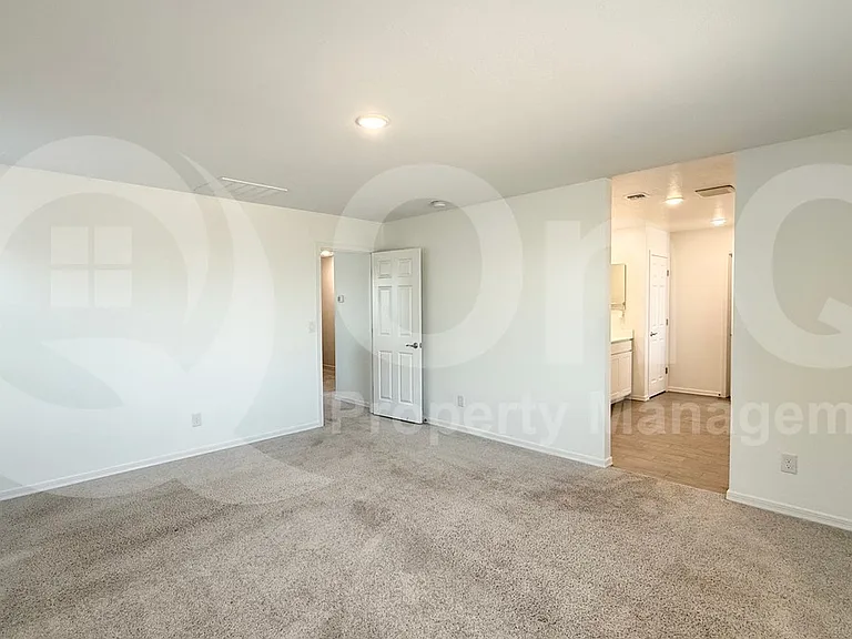 10838 W Marguerite Ave — Photo 8