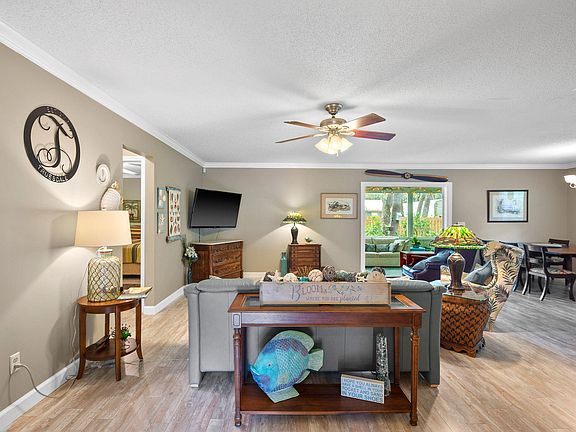 5th image of 2116 Cumberland Ct