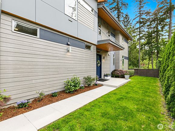4th image of 21955 SE 30th Place