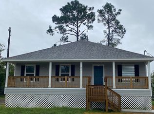 447 Market St, Raceland, LA 70394