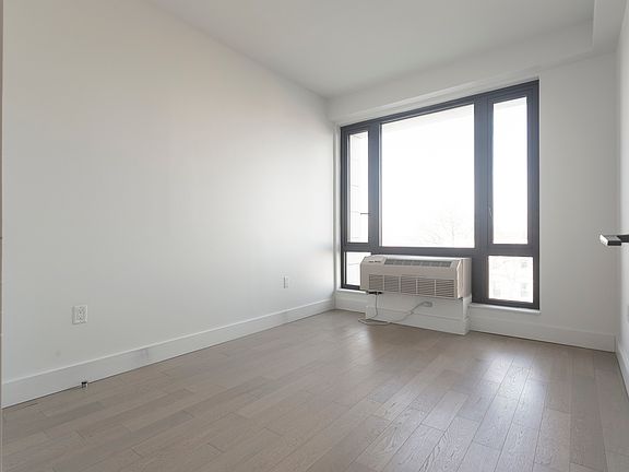 3rd image of 175 19th St #1204