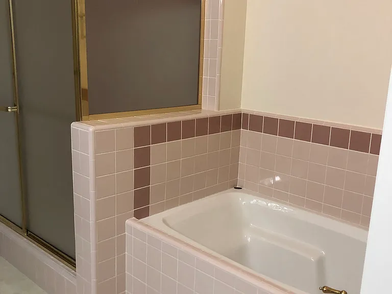 140 Helgren Ct — Photo 10