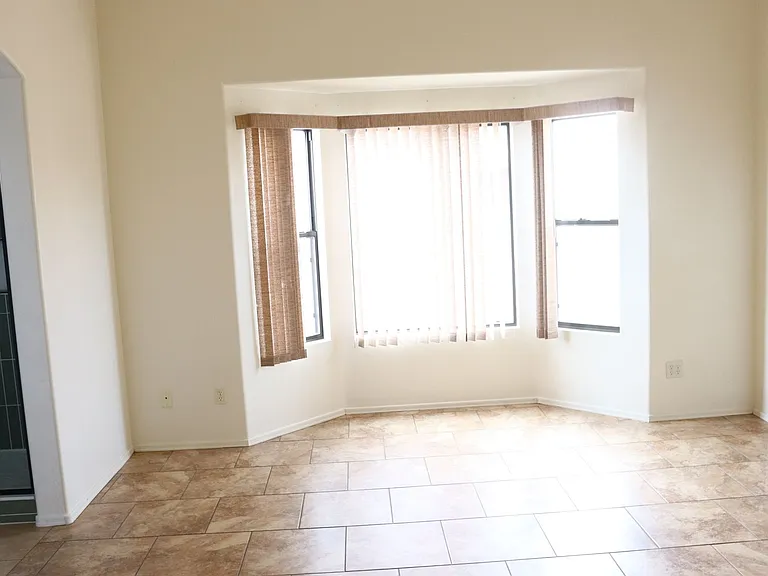 5379 Almosa St — Photo 12