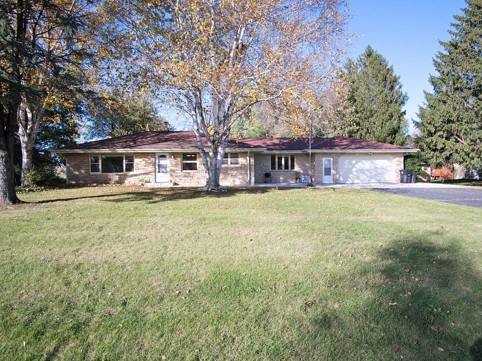 1st image of N59W21962 Silver Meadows Dr