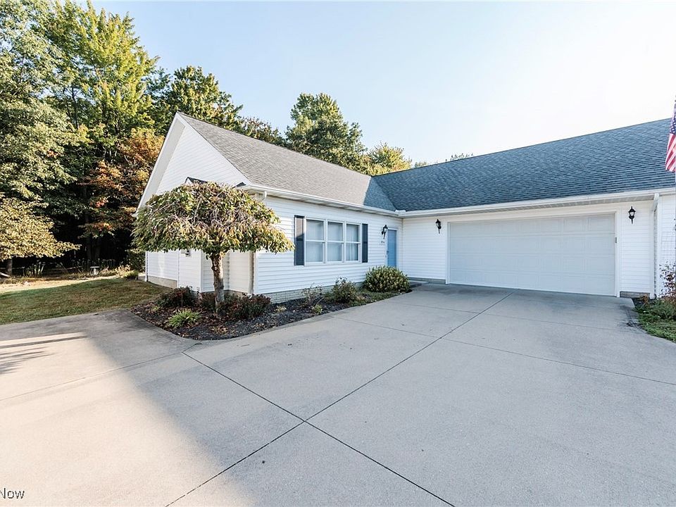 1st image of 3954 Hilltop Dr