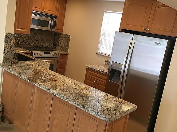 4th image of 3601 NE 170th St APT 402-B