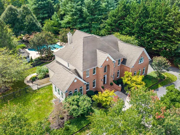 3109 Fox Valley Dr, West Friendship, MD 21794