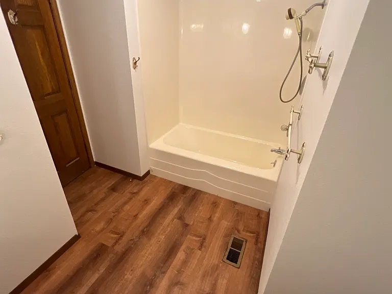 405 McKinley St SE — Photo 12