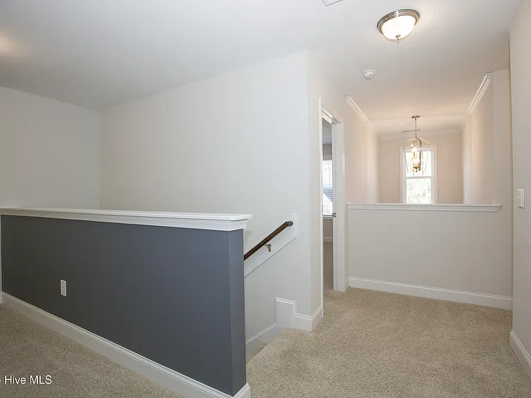 660 Avenue Of The Carolinas — Photo 60