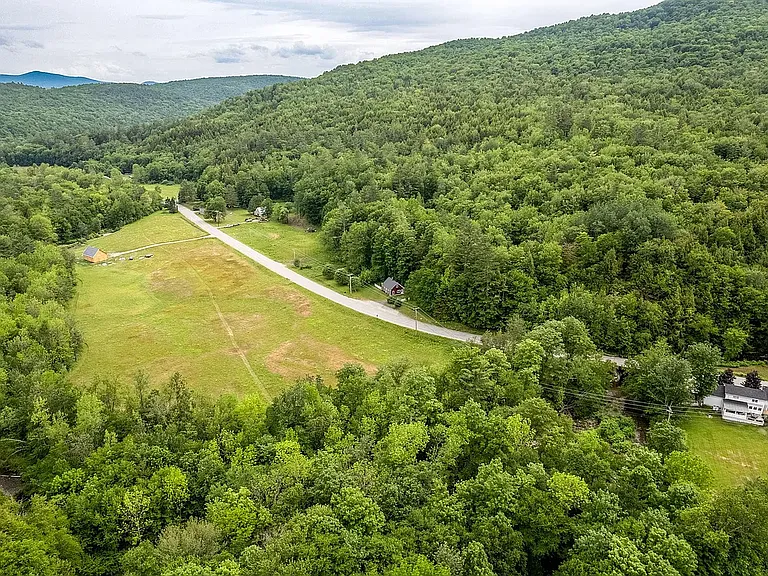 425 Nebraska Valley Rd — Photo 34