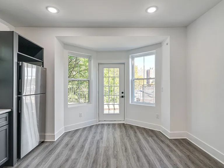 4735 Hazel Ave — Photo 90