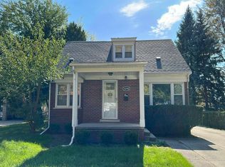 18740 Common Rd, Roseville, MI 48066