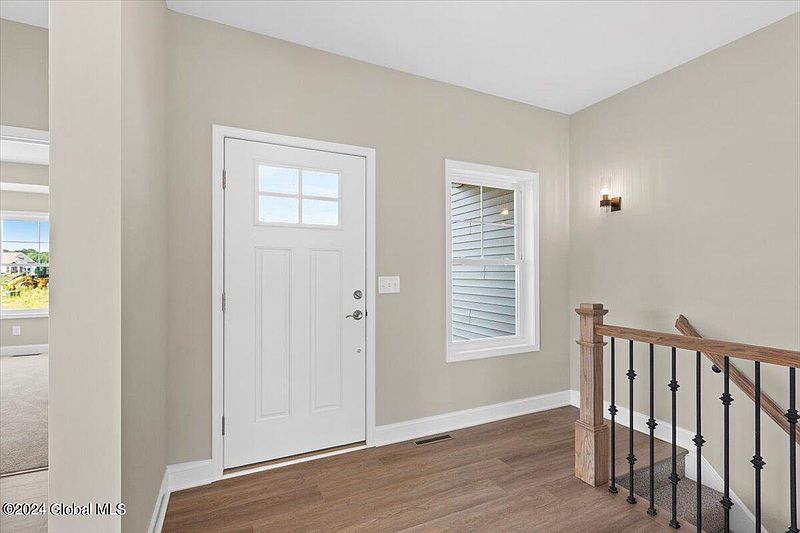 5th image of 31 Magnolia Drive