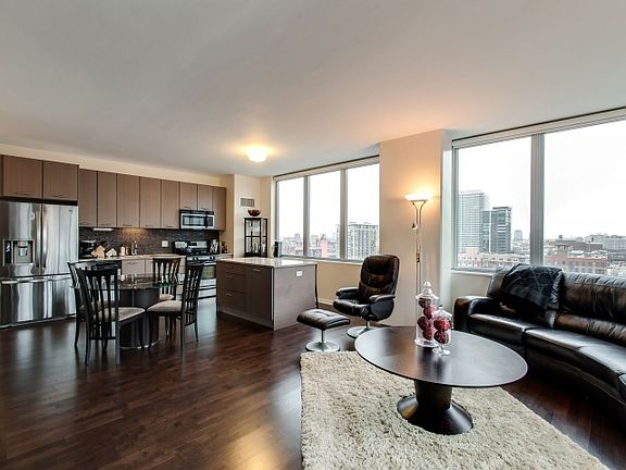 5th image of 659 W Randolph St #1201