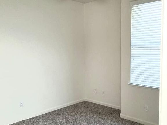 4th image of 2150 Alberto Way