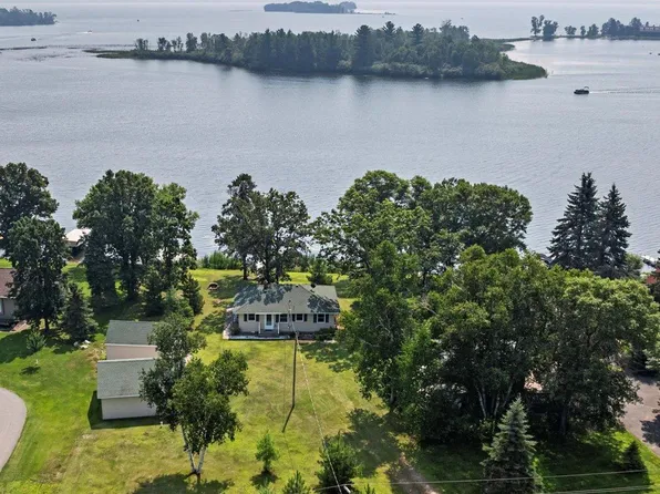 30566 N Lakeview Dr, Pequot Lakes, MN 56472