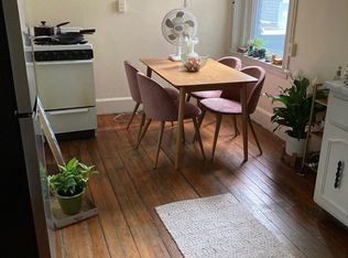 294 Hanover St #2C, Boston, MA 02113