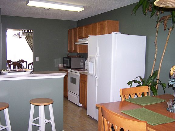 Kitchen, view 2