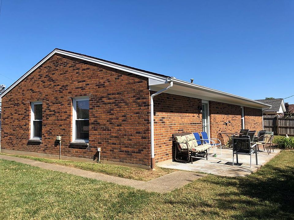 2nd image of 2746 Lookout Dr