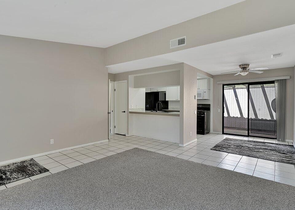 1st image of 74 Lakeview Cir #74