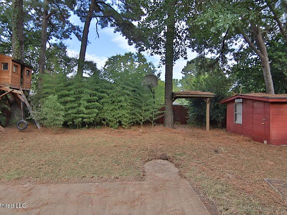 3rd image of 8194 Elmbrook Dr